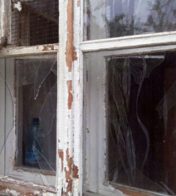 На Дніпропетровщині вночі уламками ракет пошкоджені будинки та газопровід