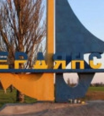 Після нічної "бавовни": фіксують вивезення ворогом техніки з боку Бердянська