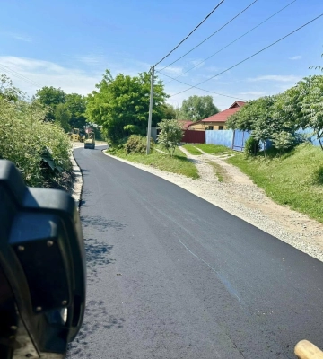 «Приклад для Полтави»: в Опішні з нуля збудували майже 0,5 км сучасної дороги та планують цьогоріч зробити ще 9 автошляхів