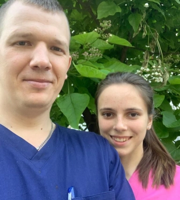 Увесь час - у найгарячіших точках: військовий хірург два роки рятує життя українських захисників