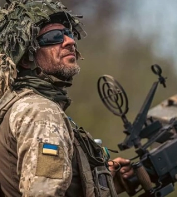 Бійці 45 ОАБр знищили гармату і польовий склад росіян під Бахмутом (ВІДЕО)