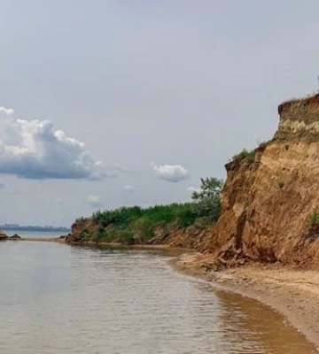 На узбережжя Одещини винесло російський катер