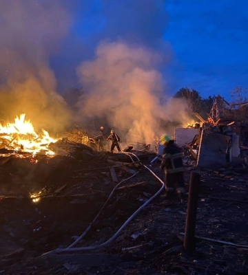 На Житомирщині уламки ракети пошкодили близько 58 будинків та 6 зруйнували, одна людина загинула, ще троє постраждало