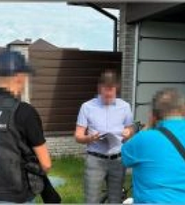 СБУ викрила 4 ексчиновників Держгеокадастру, які вкрали десятки гектарів державних земель
