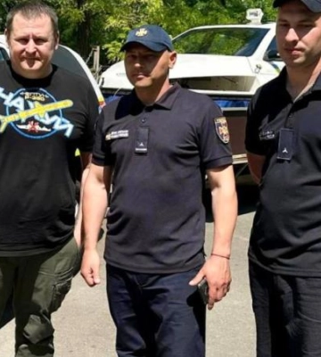 Філатов передав рятувальникам власне судно на повітряній подушці. Його використають для допомоги Херсону