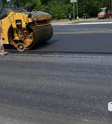 В Кривом Роге продолжается ремонт дороги
