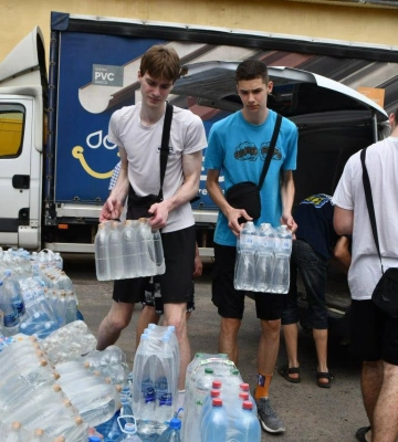Допомога уже їде: до Херсонщини рушила перша фура з Рівненщини