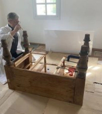За цим столом працював Коцюбинський