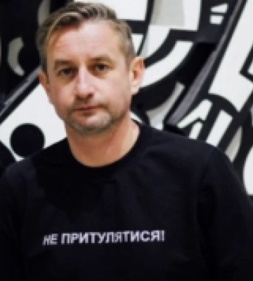 Жадан у Луцьку кликав охочих на футбол
