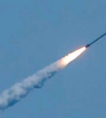 Російські окупанти атакували дронами і ракетами військовий аеродром «Миргород» на Полтавщині
