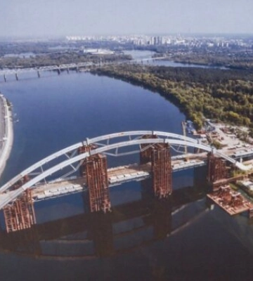 Кличко хоче повернути Комарницькому гроші за Подільський міст, які вкрали у киян