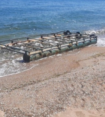 Підрив греблі Каховської ГЕС: море на Одещині перетворюється на сміттєзвалище