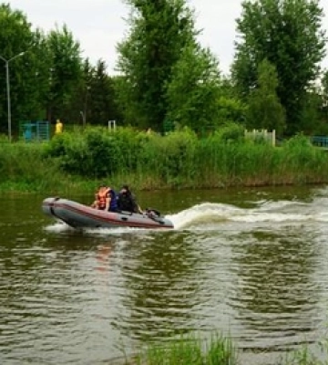 На сучасних катерах: волинські водолази тренувалися рятувати людей 