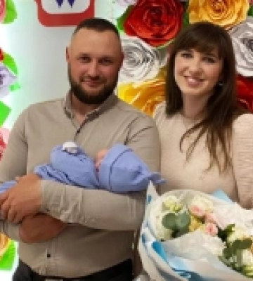 Лікарка-невропатологиня Нововолинської лікарні народила синочка. ФОТО