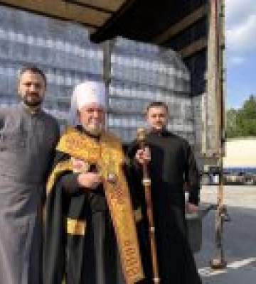 До Херсона із Зарваниці передадуть три фури питної води