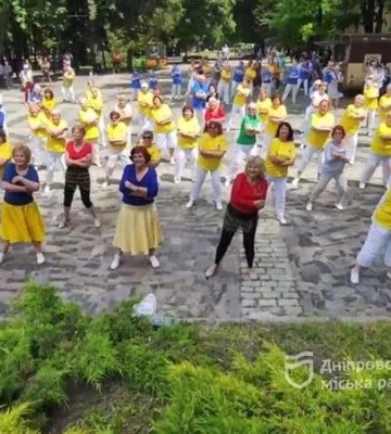 «Рухайся у ритмі свого міста»: у Дніпрі в парку Шевченка пройшов спортивно-танцювальний марафон