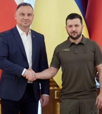 Зеленський планує поговорити з Дудою