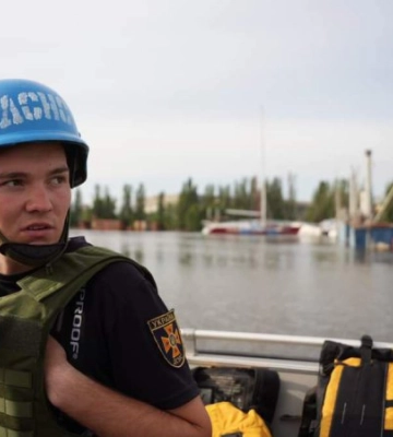 З Херсонської та Миколаївської областей евакуювали понад три тисячі людей — Президент