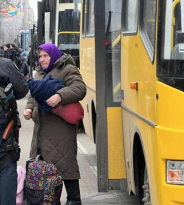 Підрив Каховської ГЕС: евакуйовано вже понад 3 тисячі людей, - Зеленський