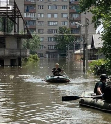 «Вода небезпечна»: влада Херсонщини заборонила жителям купатися у водоймах