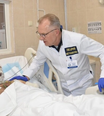 Все думали, что он погиб: в Днепре спасли тяжелораненого бойца