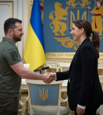 Зеленский встретился в Киеве с представительницей президента ОАЭ