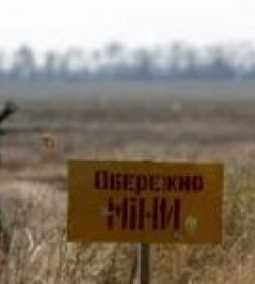 Підрив Каховської ГЕС: течією змило мінні поля та склади боєприпасів окупантів. Відео