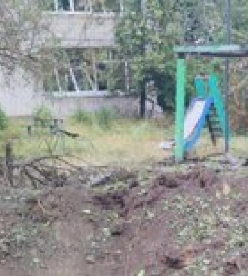 Войска рф сбросили авиабомбы на Херсонщину, одна упала возле детсада