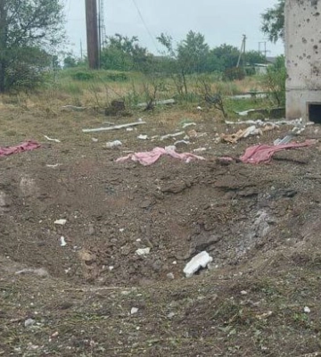 Войска рф сбросили авиабомбы на Херсонщину, одна упала возле детсада