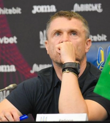 Ребров - про роботу Ротаня у матчі з Англією: Якщо він щось запитував в мене, він запитував особисте