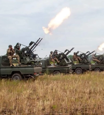 Тривають важкі бої на чотирьох напрямках - Генштаб