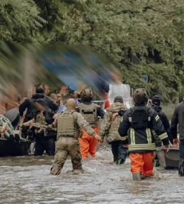 Три людини загинули, 23 поранені, в результаті обстрілу човна з людьми, які евакуювалися з лівобережжя Херсонщини