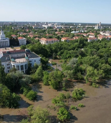На правому березі Херсонщини у критичній зоні опинилися 16 тис. осіб — ОВА