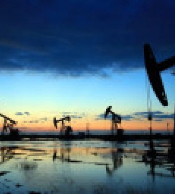 Цены на нефть резко упали перед заседанием ФРС