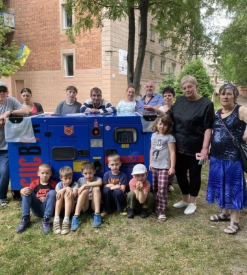 На Рівненщині заклади, які прихистили ВПО, отримали генератори