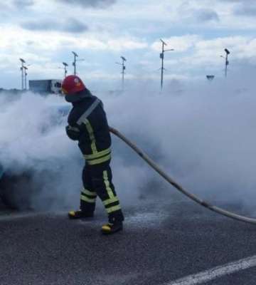 На Кіровоградщині горів автомобіль ВАЗ