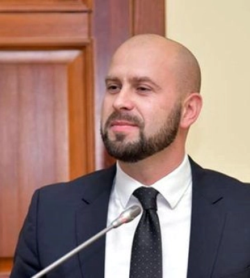 Пособник ексголови Кіровоградської ОДА Андрія Балоня пішов на угоду з прокурором по справі у хабарництві Пособник ексголови Кіровоградської ОДА Андрія Балоня пішов на угоду з прокурором по справі у хабарництві