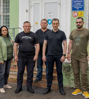 Не купатись у водоймах і не брати з них воду: МОЗ звернулось до мешканців 5 областей, постраждалих від підриву Каховської ГЕС
