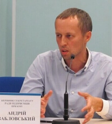 Бізнес спільно з НБУ мають вирішити, як позбавитися російських рублів, які є на рахунках – економіст