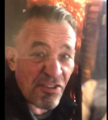 Вимагали пакувати речі, а потім повернулися з болгаркою: відомий телеведучий заявив про захоплення квартири в центрі Києва