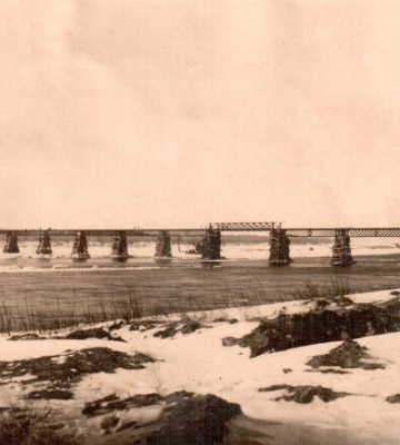 У Запоріжжі в Дніпрі виявили залишки від ракети С-300 - фото