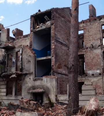 «Практично немає уцілілих будинків. Поки займатися відбудовою ніхто не буде». Як живе Лиманщина після деокупації