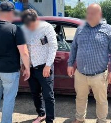 Двоє жителів Полтавщини обкрадали пенсіонерів під виглядом медиків