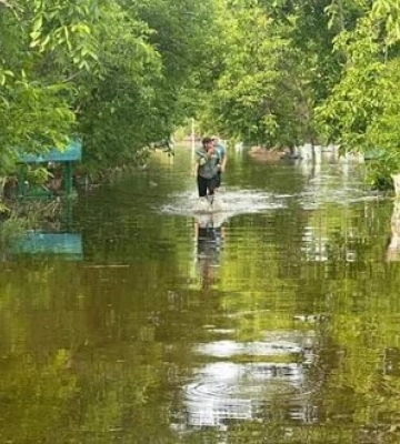 На Херсонщині зберігається тенденція на спад рівня води, наразі відомо про 10 загиблих, - ОВА. ВIДЕО