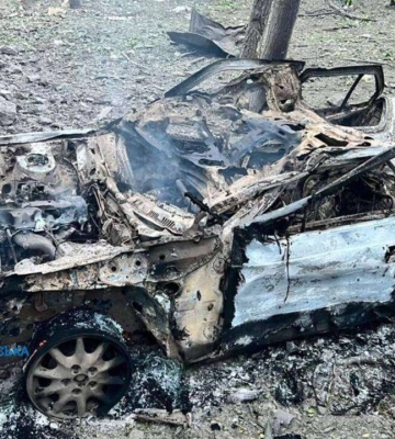 Загарбники влучили в будинок у Кривому Розі, під завалами є люди