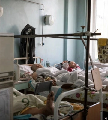 На окупованій Луганщині росіяни влаштували черговий шпиталь, наразі там перебуває 1000 поранених, - ОВА 