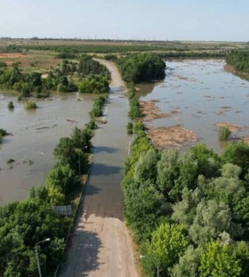 Рівень води у Дніпрі біля Херсона знизився на 3 метри