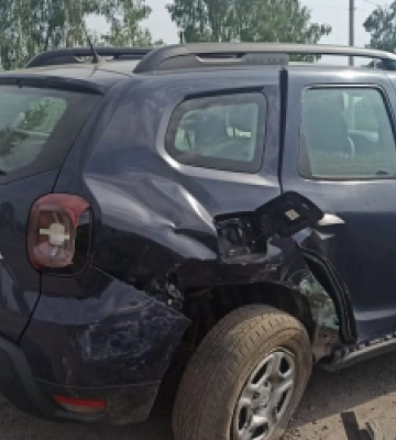 У ДТП під Львовом кілька разів перекинувся легковик, є поранені 