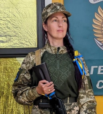 Була єдиною дівчиною в зводі: історія волинської журналістки, яка пішла в морську піхоту