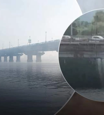 У Києві на мосту Патона через прорив труби з’явився водоспад. Відео